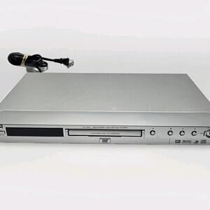 JVC XV-N33SL DVD CD Player Silver Dolby Digital DTS Component Output